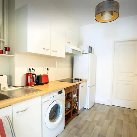Le Farges-st Roch-2 Chambres-laconciergeriebynina Apartment *