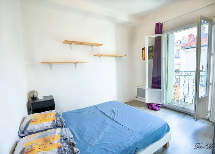 Le Farges-st Roch-2 Chambres-laconciergeriebynina Lägenhet